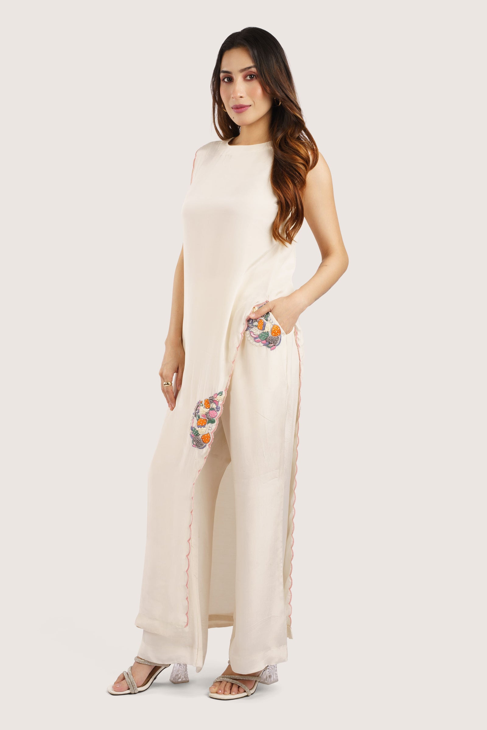 Gulraaz Serenity Hand Embroidered Kurta Set