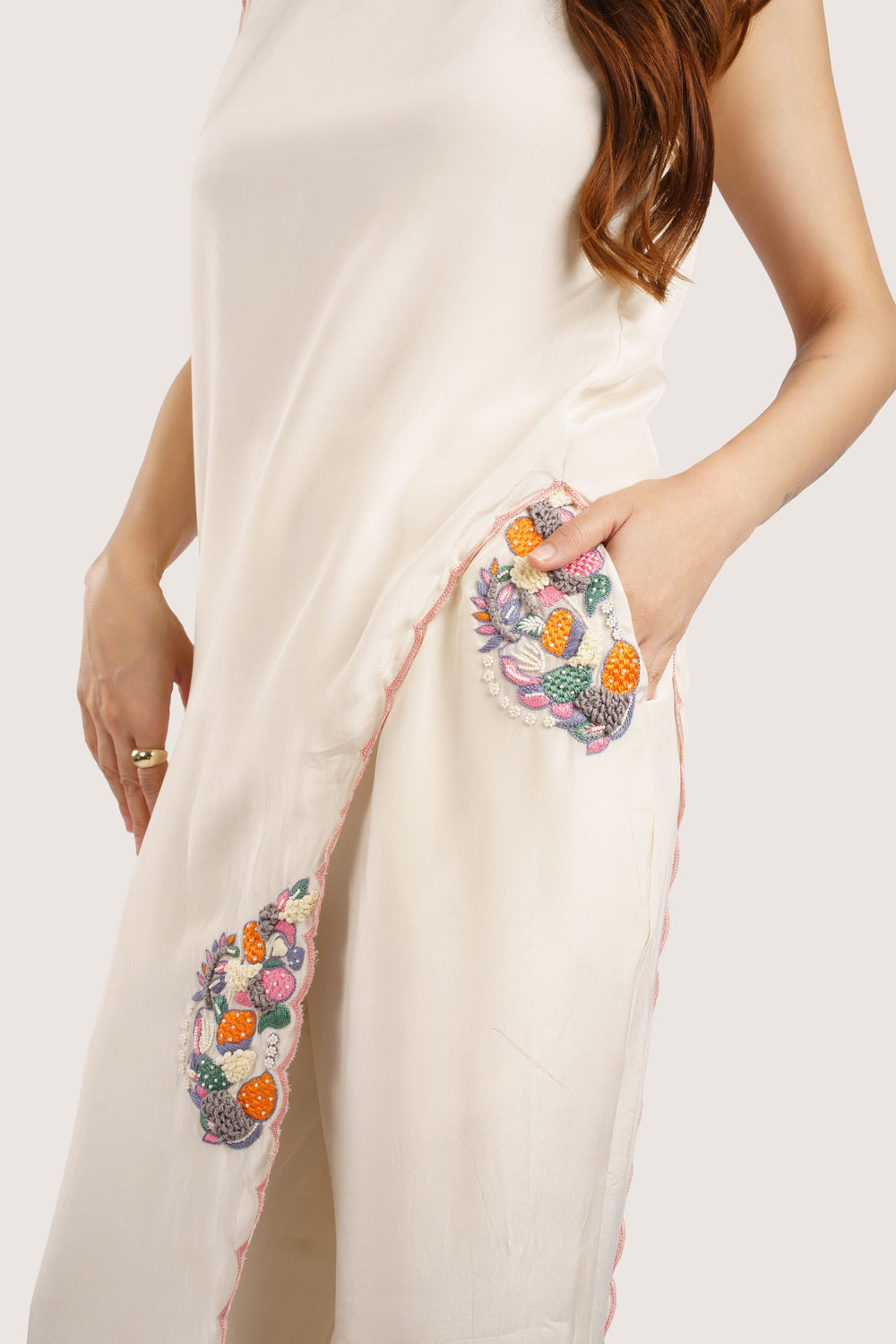 Gulraaz Serenity Hand Embroidered Kurta Set
