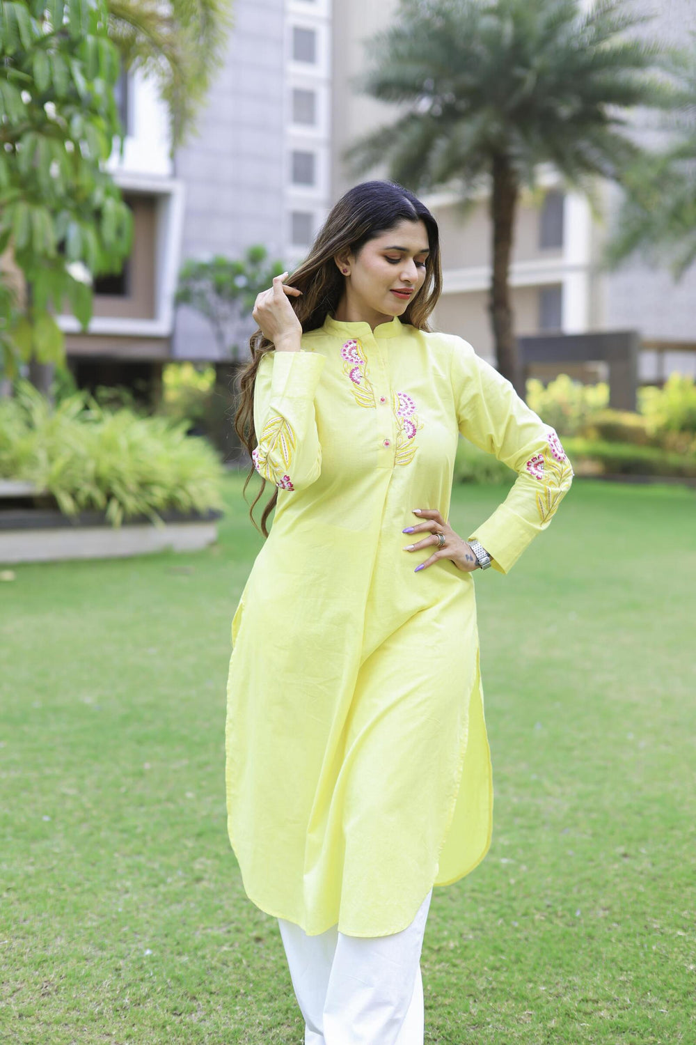 The Omna Aarika earth Cotton kurta set