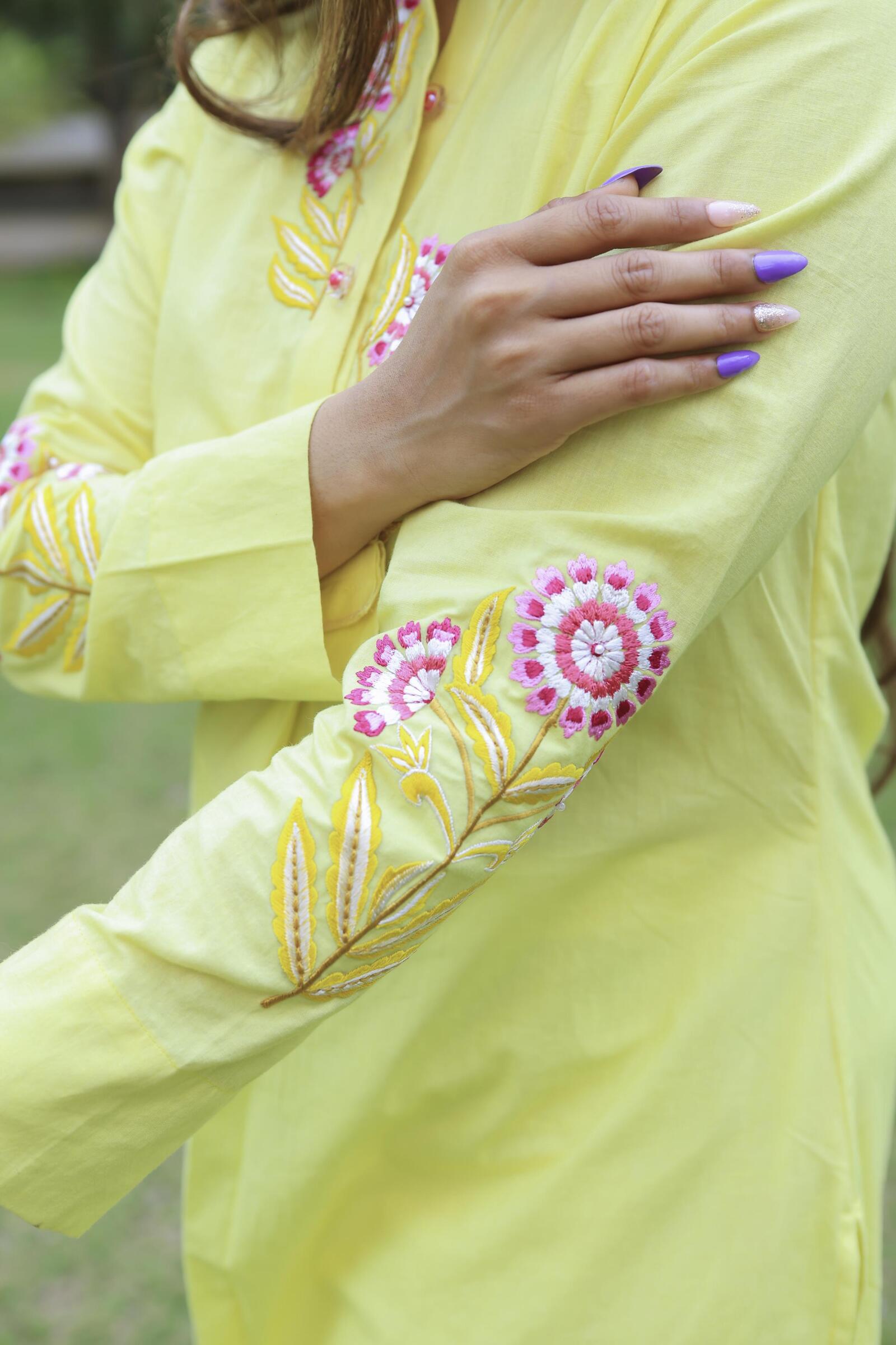 The Omna Aarika earth Cotton kurta set