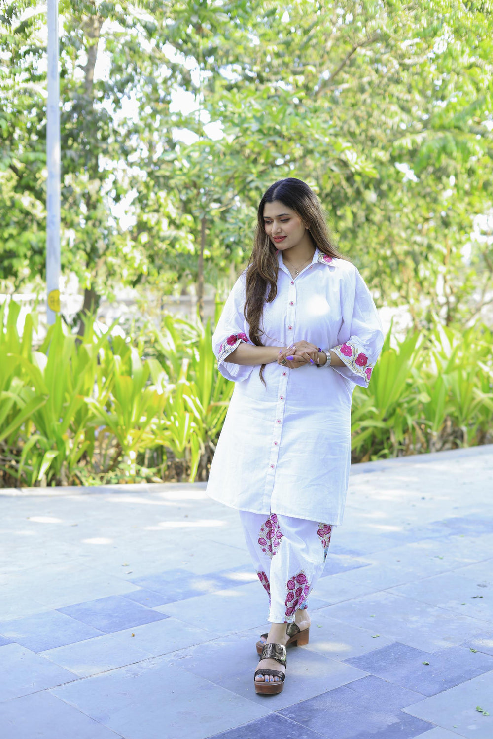 The Omna Women Jaipur rose whisper set