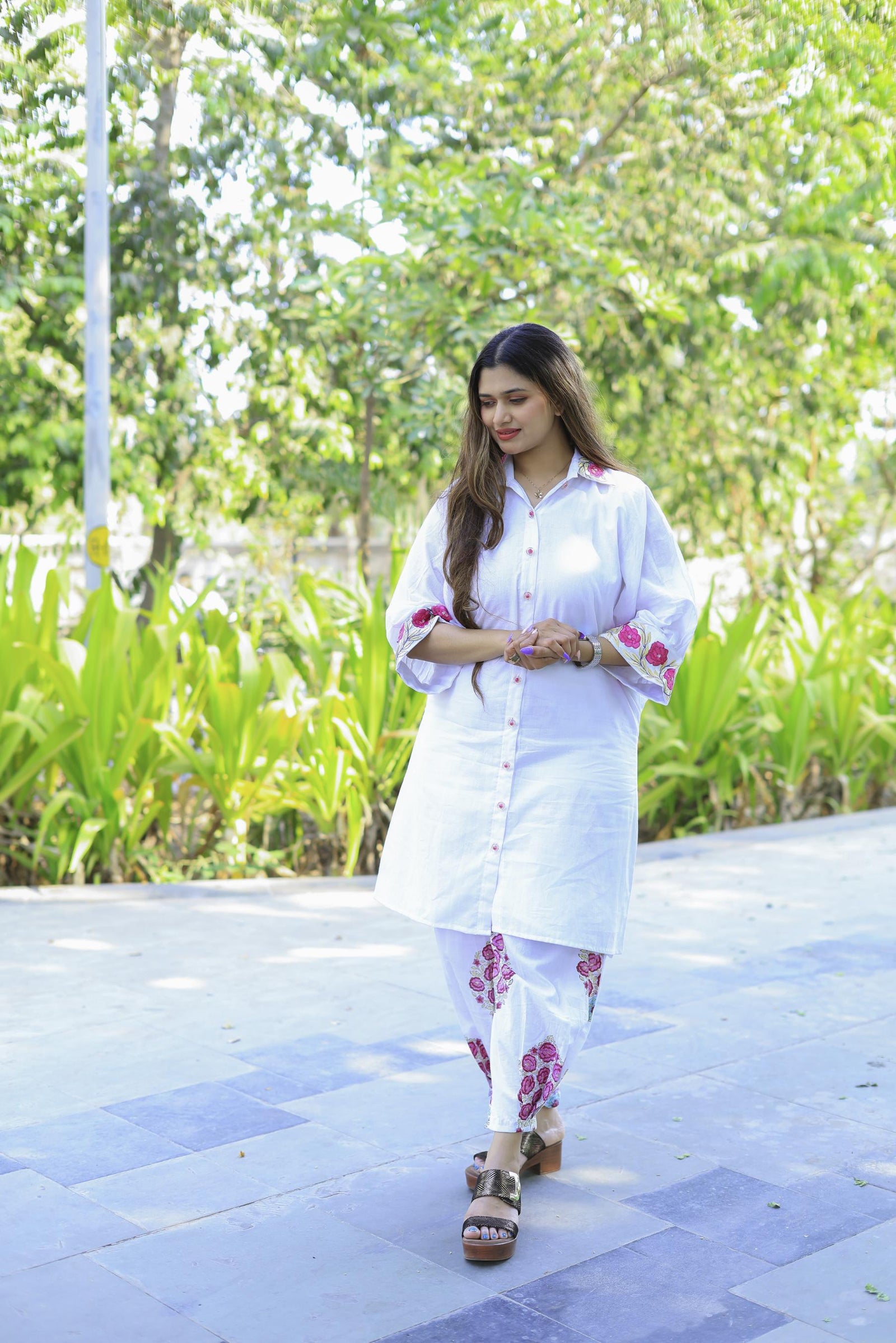 The Omna Women Jaipur rose whisper set