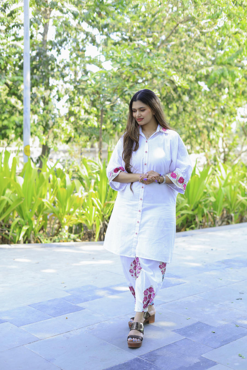The Omna Women Jaipur rose whisper set