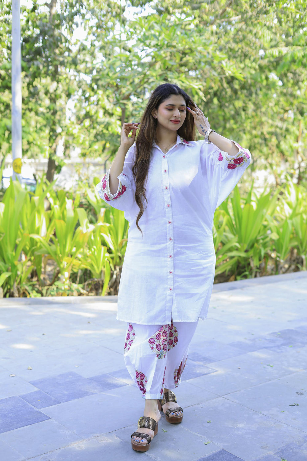The Omna Women Jaipur rose whisper set