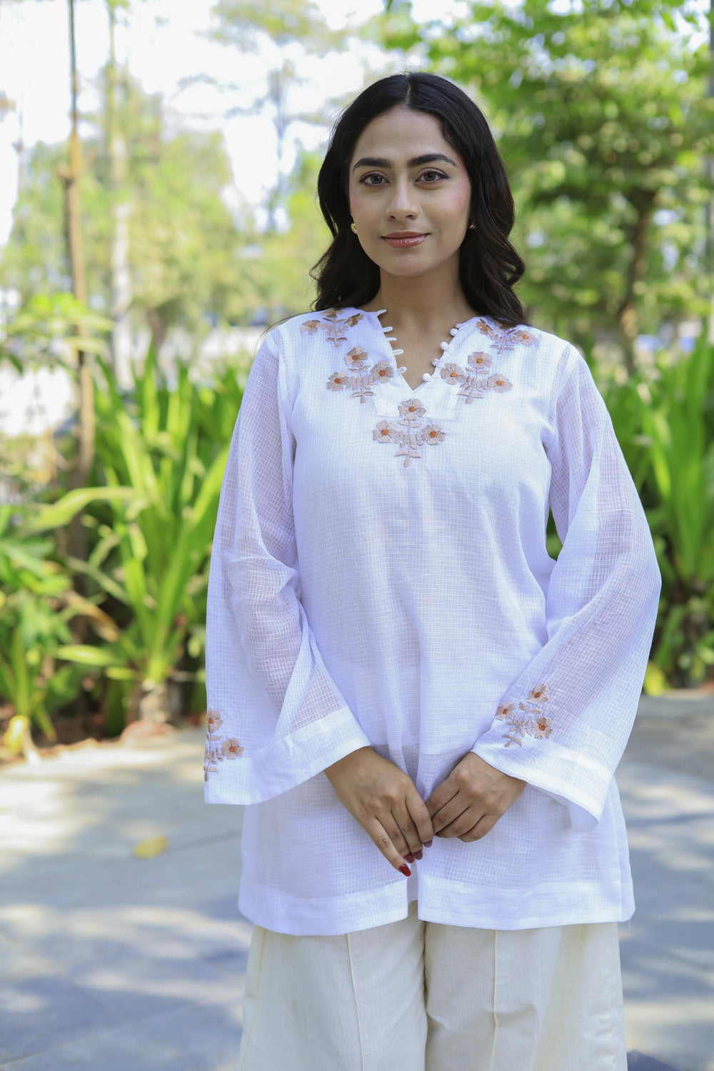 The Omna White vana kota kurta set