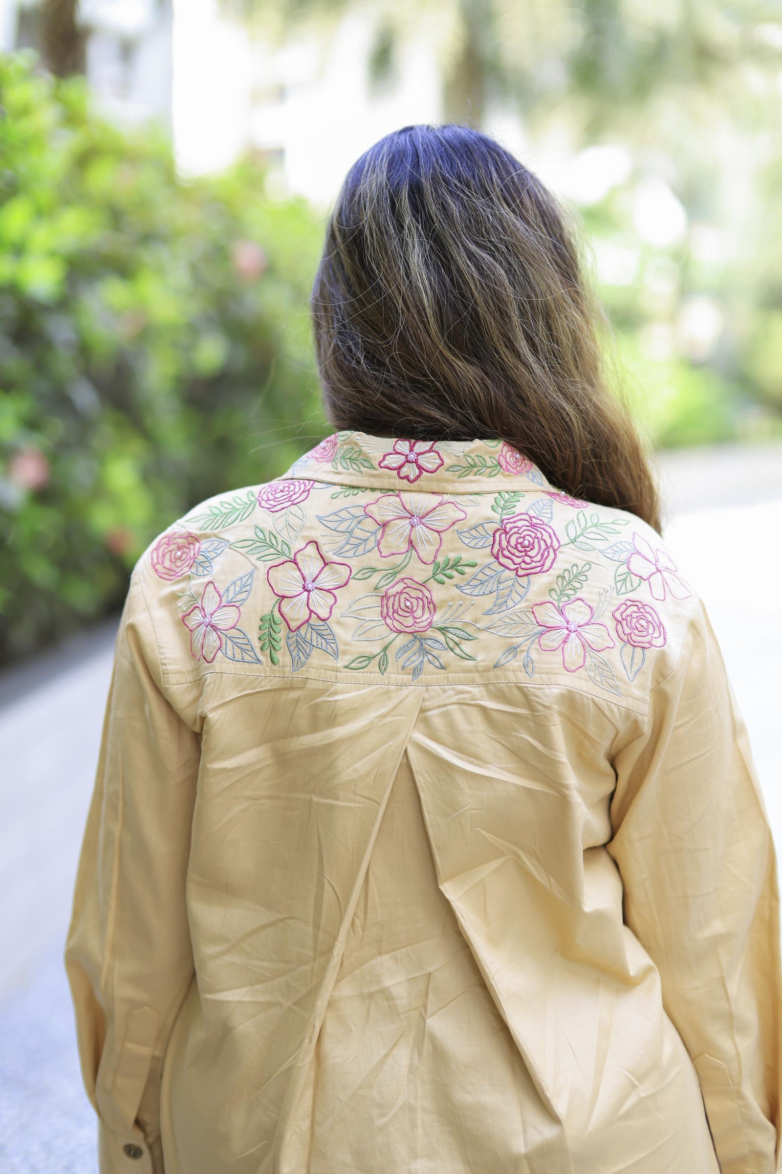 The Omna Women Ivory blush garden Shirt
