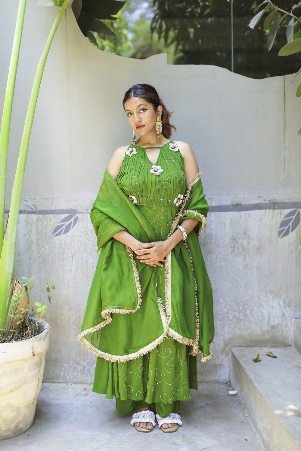 The Omna Women Zaria Suit Set