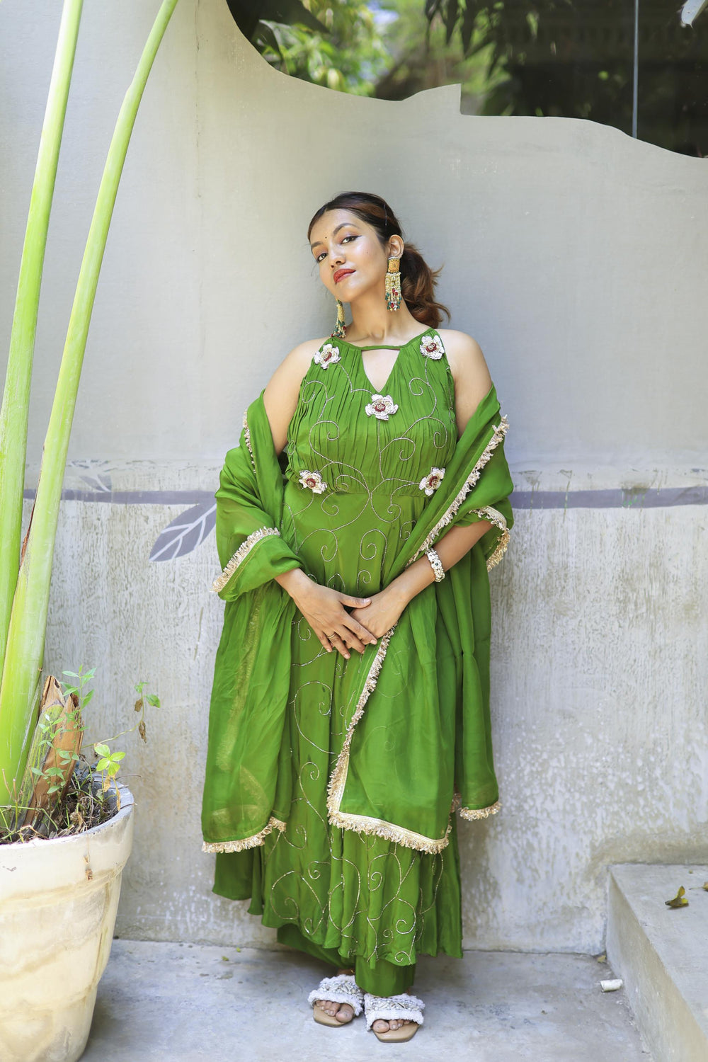 The Omna Women Zaria Suit Set