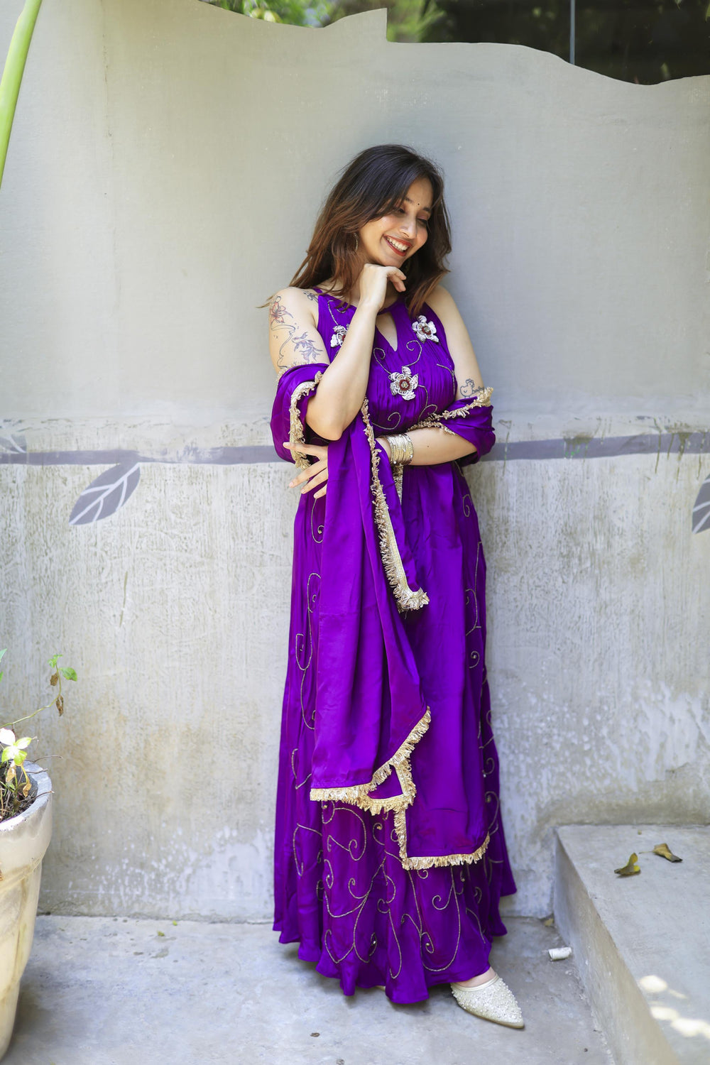 The Omna Women Zaria Suit Set