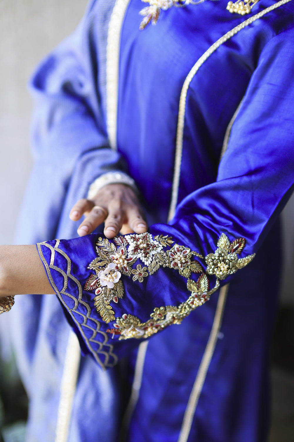 The Omna Women Meher Farshi set