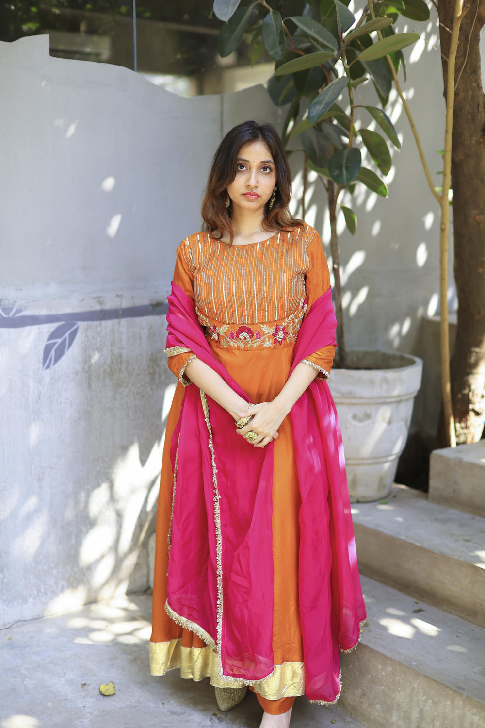 The Omna women Amber Gul Ensemble