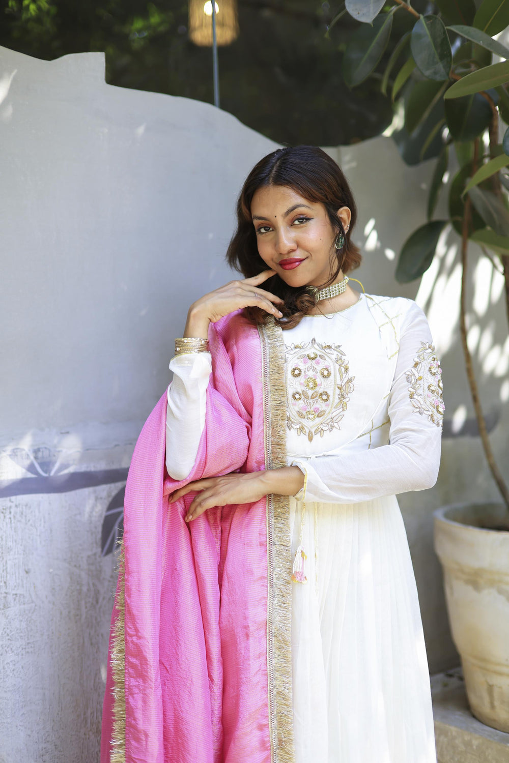 The Omna Women Noor Noir kutra dupatta set
