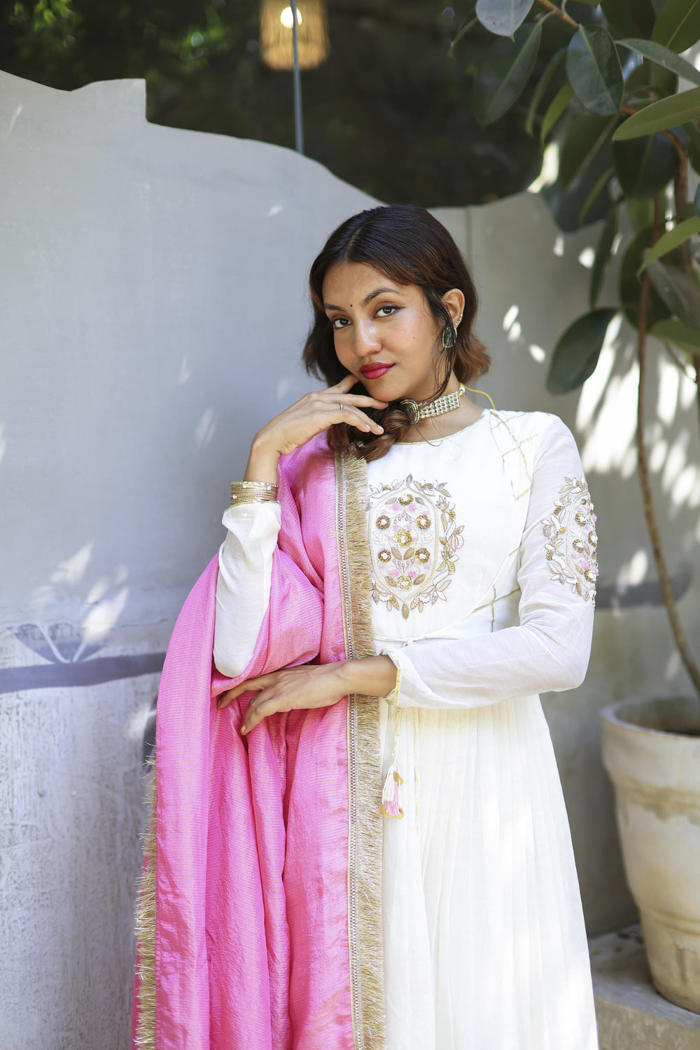The Omna Women Noor Noir kutra dupatta set