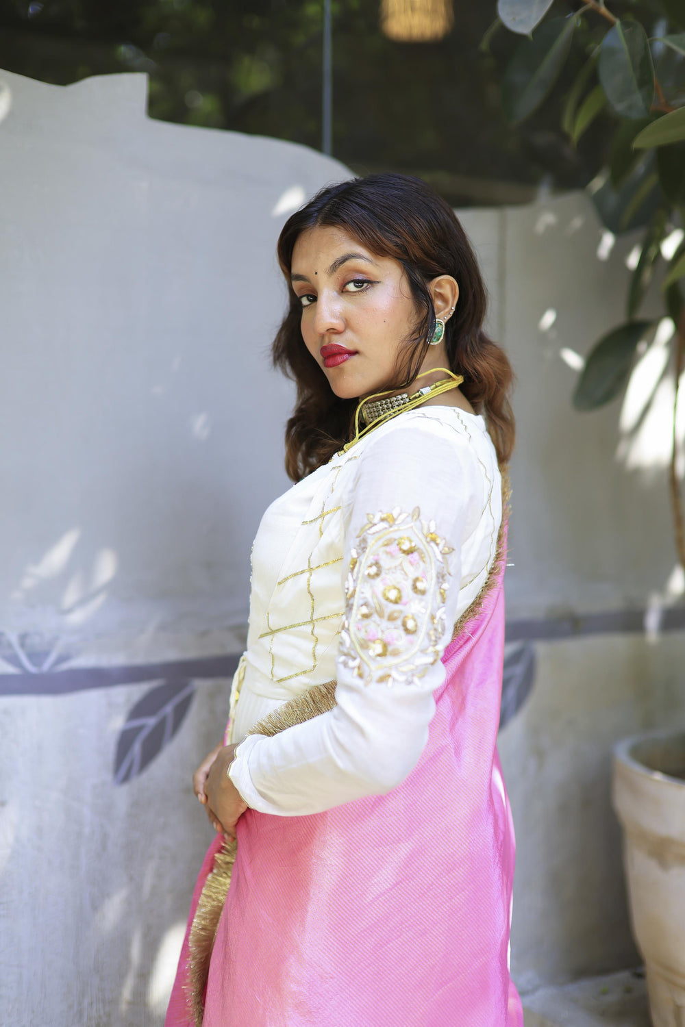 The Omna Women Noor Noir kutra dupatta set